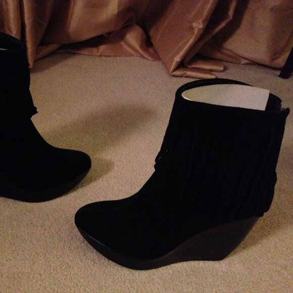 Fringed Suede Wedge Boots by Tapeet Vicini by Giuseppe Zanotti - Picture 4 of 7